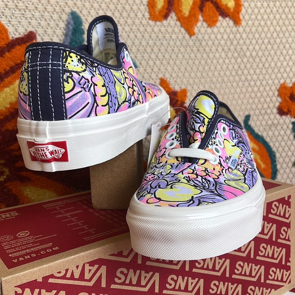 Vans Authentic 44 Dx
(Anahmfcty)Prsngtogvggspt
VNOA54F29GR
WMNS sneakers - Picture 10 of 16